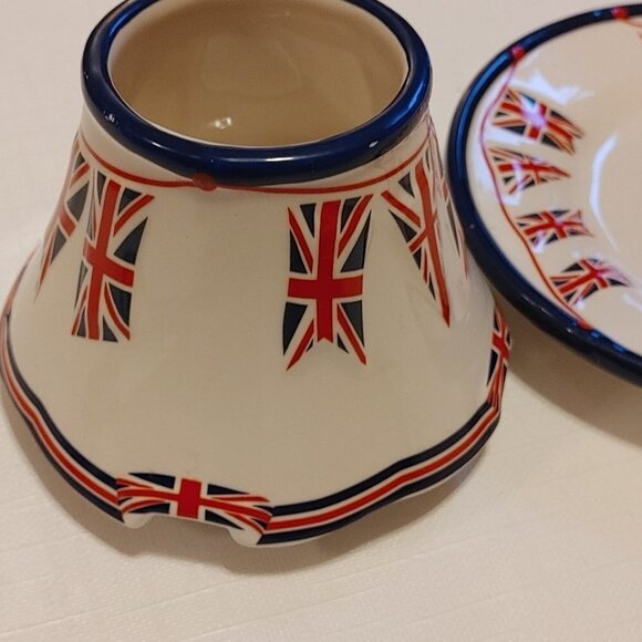 YANKEE CANDLE Jar Shade Hood Vent with Plate Patriotic Flag Pennant Desi… - Picture 5 of 10